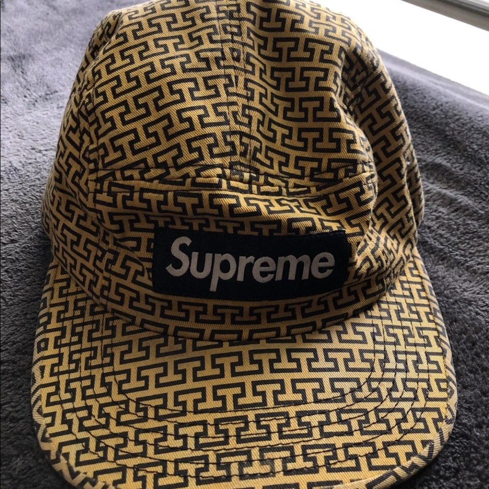 Supreme Hat